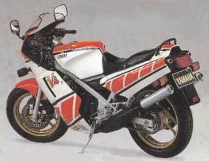 Yamaha RZ500 RZ 500 Service Repair Workshop Manual