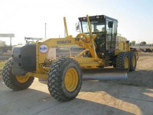 Komatsu GD655-3E0 Manual