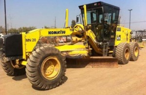 Komatsu GD675-3E0 Manual