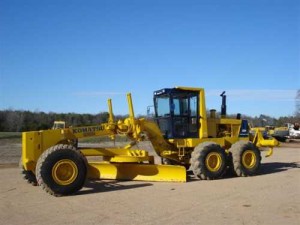 Komatsu GD825A-1 Manual