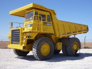 Komatsu HD325-5 Dump Truck Manual