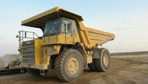 Komatsu HD465-5 Dump Truck Manual