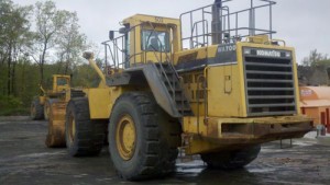 Komatsu WA700-1 Manual