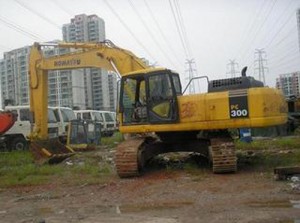 Komatsu PC300-7 PC300LC-7 Manual