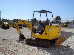 Komatsu PC35R-8 Manual