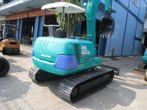 Komatsu PC40-7 Manual