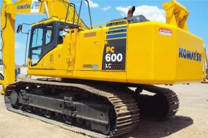 Komatsu PC600-8 PC600LC-8 Manual