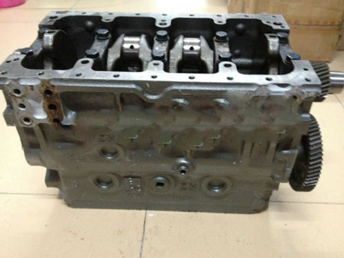 Komatsu двигатель 4d94le